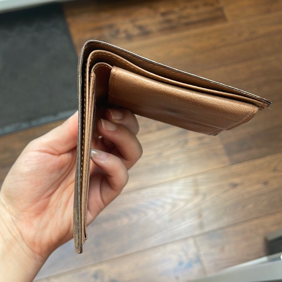 ❌sold❌ Louis Vuitton mens wallet l date code CA0976 - Picture 5 of 14